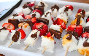 Kids like anything on a stick.